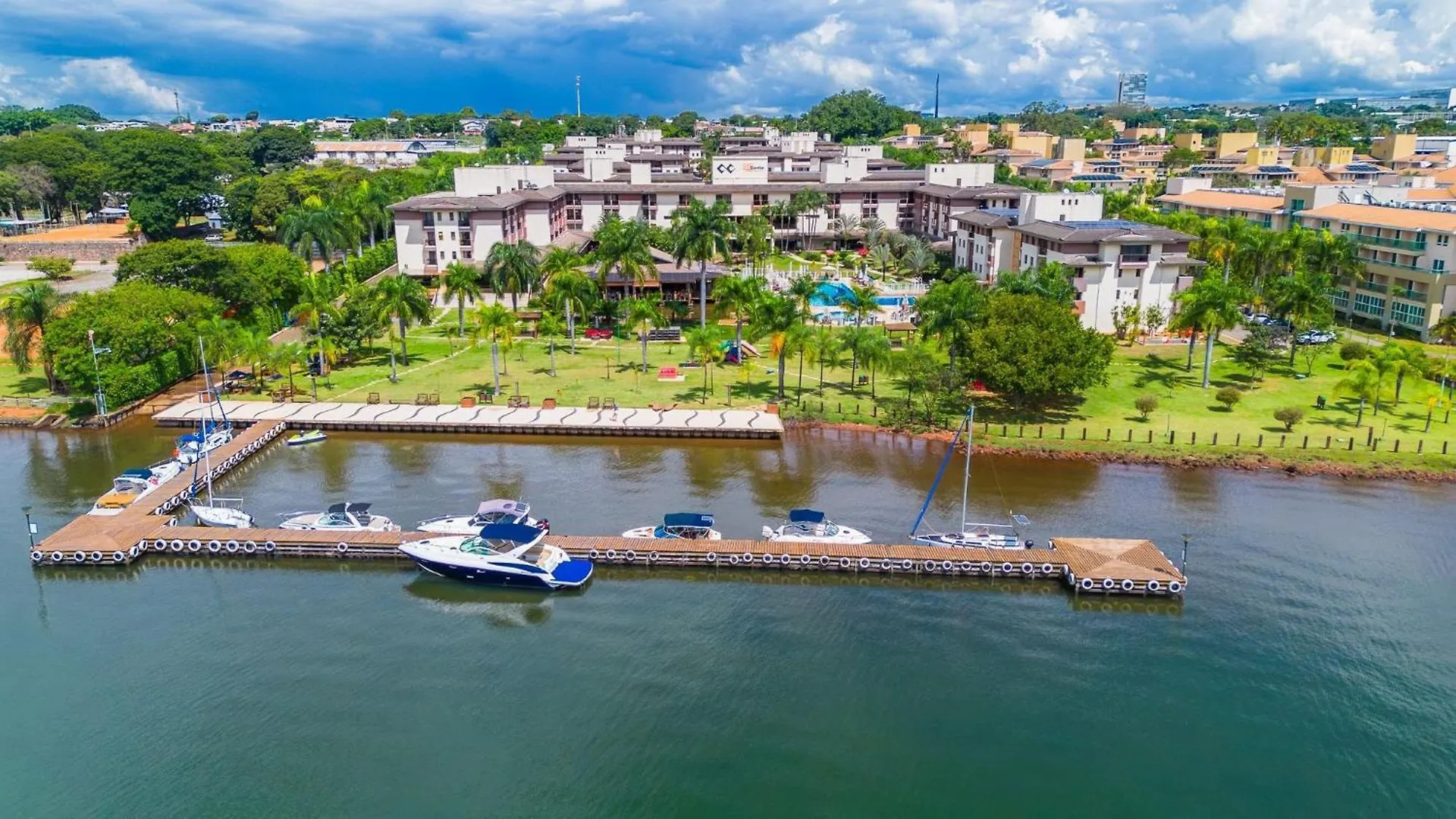 Life Resort Beira Lago Prox A Esplanada Brasília