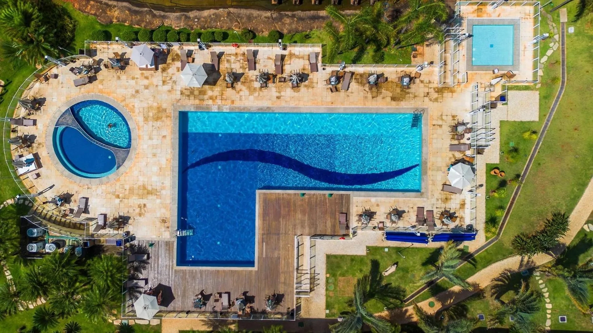 Life Resort Beira Lago Prox A Esplanada Brasília