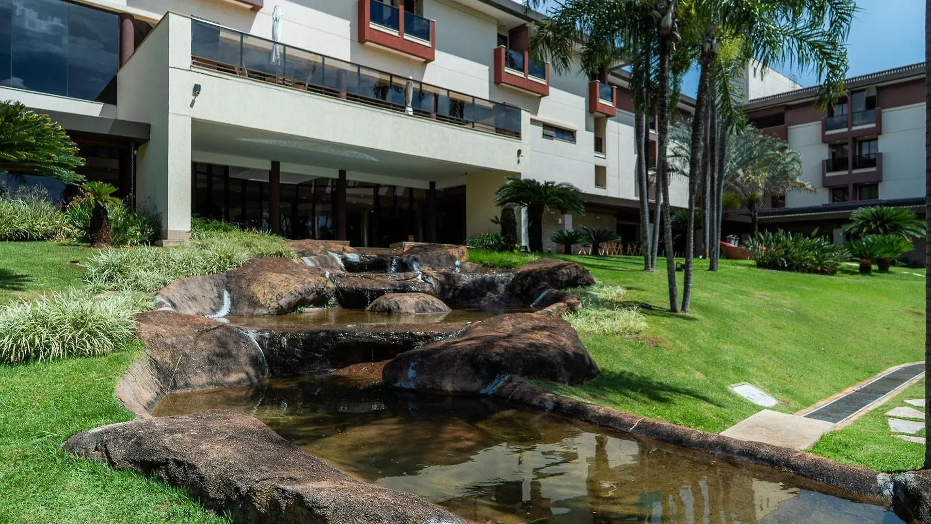 Life Resort Beira Lago Prox A Esplanada Brasília 0*,  Brasil