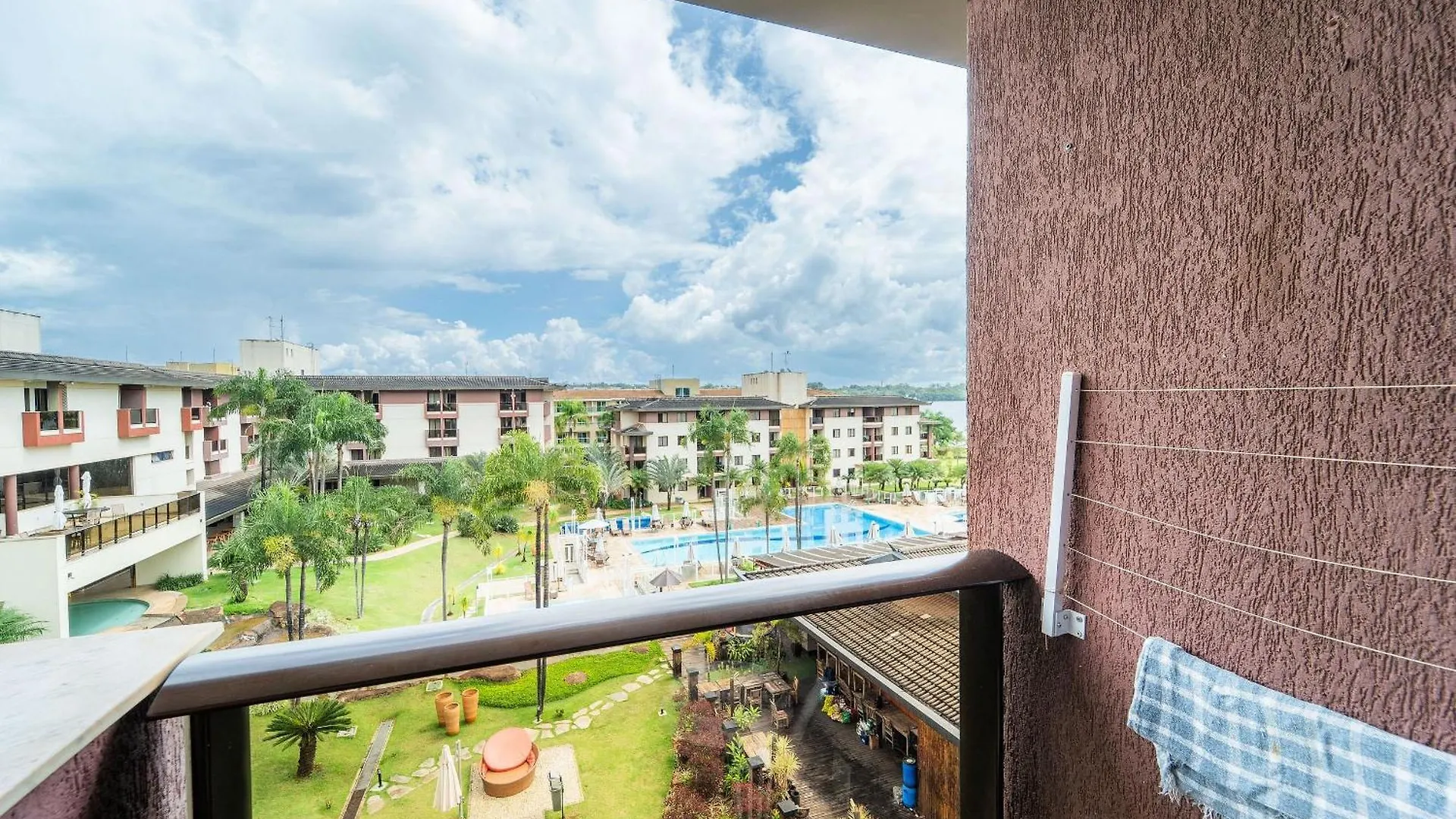 Life Resort Beira Lago Prox A Esplanada Brasilia Brazil